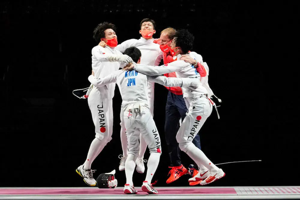 【画像・写真】“エペ陣”改めエペジーーン　フェンシング初の頂点！黄金の突きで歴史を変えた！