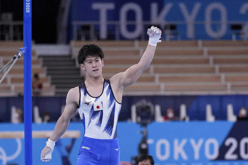 【画像・写真】体操種目別鉄棒で金メダルを獲得した橋本大輝（AP）