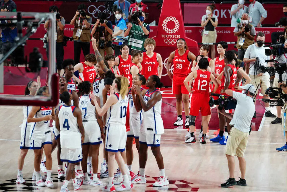 ＜女子バスケットボール決勝戦　日本・米国＞米国に敗れた日本代表（撮影・会津　智海）