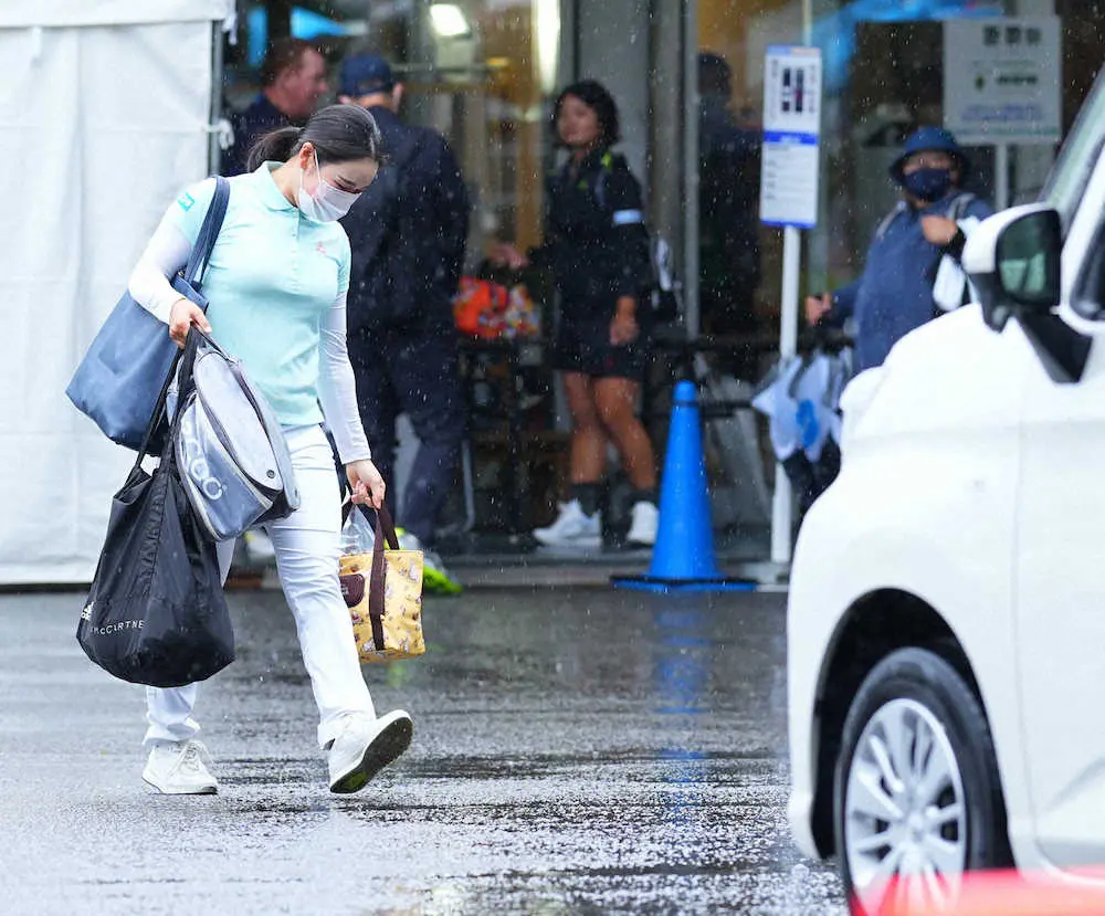 【画像・写真】萌寧　NEC軽井沢72第2R悪天候中止に「残念」、大会は36ホールに短縮