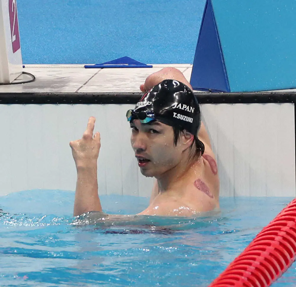 ＜パラリンピック競泳　男子50メートル平泳ぎ（運動機能障害SB3）＞銅メダルを獲得した鈴木（撮影・坂田　高浩）