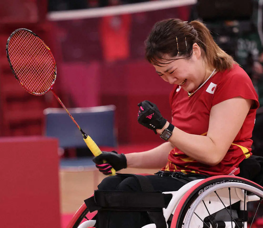 【画像・写真】新競技バドミントン、里見紗李奈が涙の初代女王　世界ランク1位公言通り「泥くさくがむしゃらに」