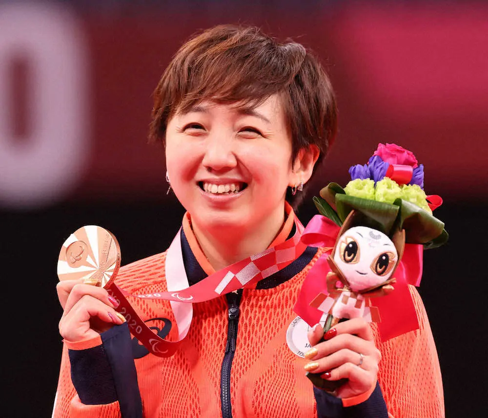 【画像・写真】2児のママ・山崎悠麻、バドミントン銅メダル　息子から「金メダル」ねだられるも「凄くうれしい」