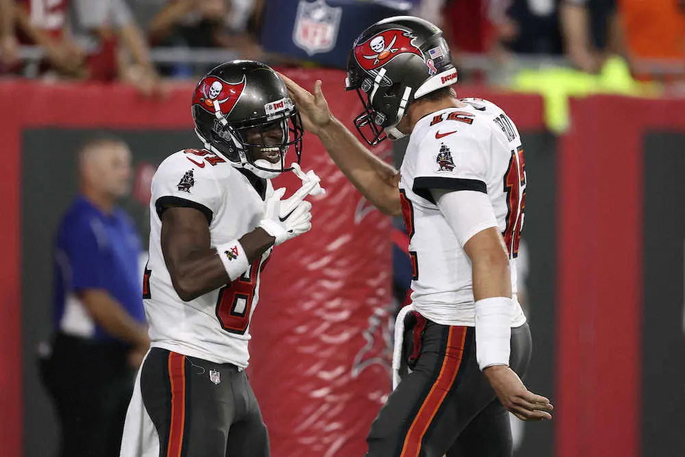 【画像・写真】NFLが開幕　王者バッカニアーズがカウボーイズを残り2秒に逆転　ブレイディーは4TD