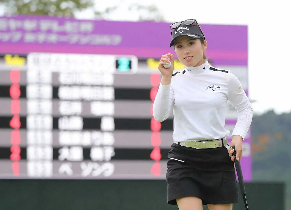 【画像・写真】西村　会心65で5差首位！初の逃げ切り優勝へ「チャレンジ。自分のゴルフに集中」