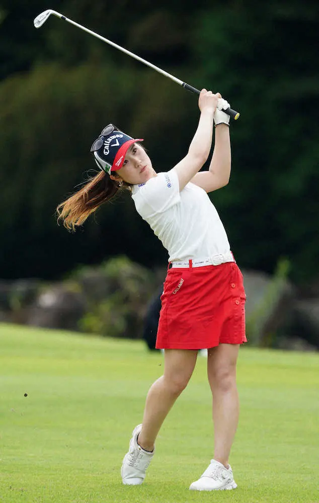 【画像・写真】西村優菜　大会最少の15アンダーで初の完全優勝、2週連続V　ミヤギテレビ杯ダンロップ