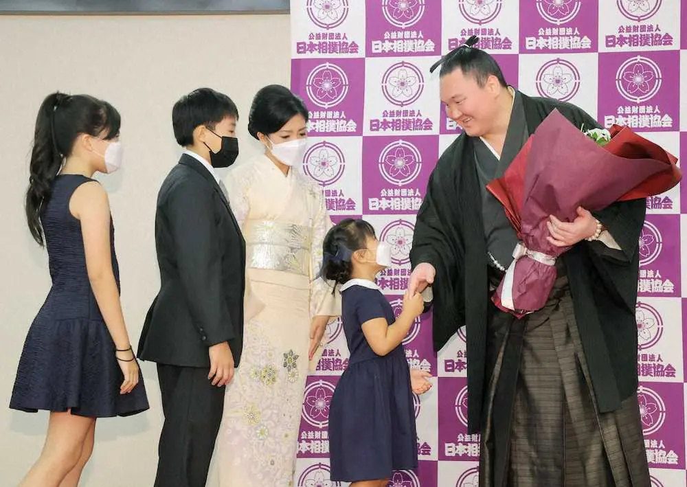 【画像・写真】元横綱・白鵬　引退会見で照ノ富士を後継指名「託せるなと感じた」現役最後の対戦相手