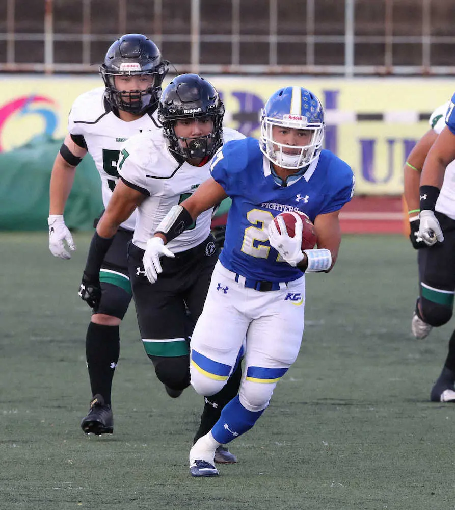 【画像・写真】＜関学大・京大＞第1Q　TDを決める関学大RB・斎藤（撮影・成瀬　徹）　