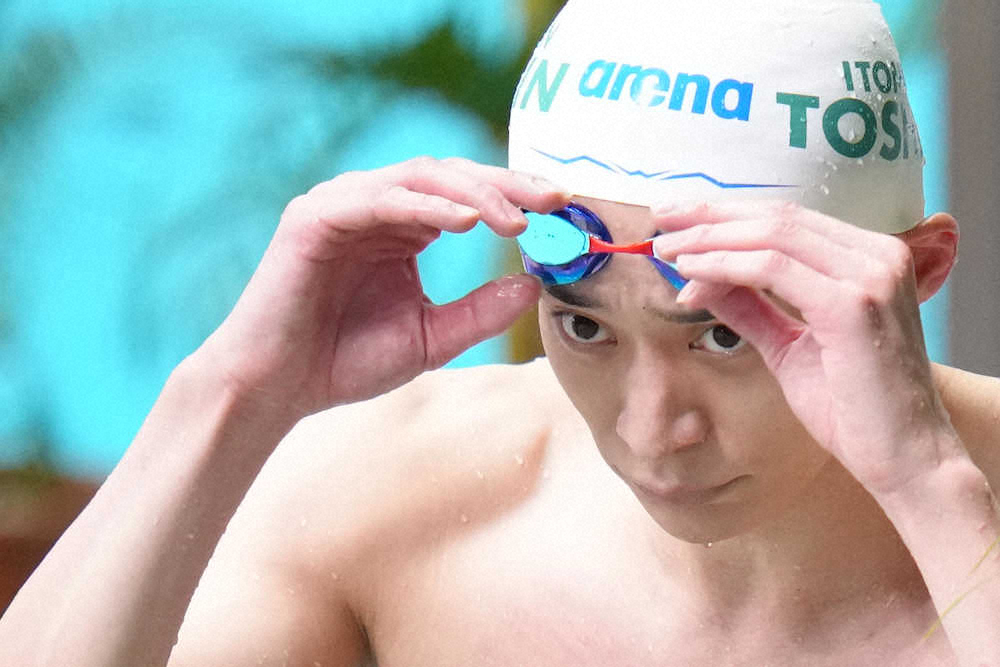 男子200メートル背泳ぎ決勝、優勝を果たした入江（撮影・会津　智海）