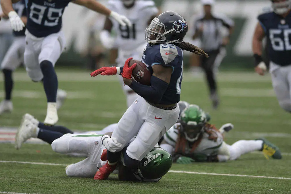 【画像・写真】NFL屈指のRBが故障で離脱　タイタンズのヘンリーが右脚を手術へ　今季の出場は絶望か？