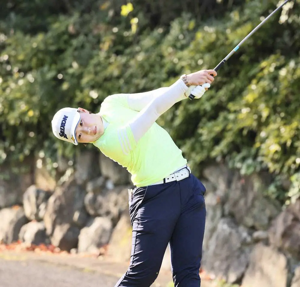 【画像・写真】元賞金女王・平瀬真由美のめい、竹田が3位に浮上　飛ばし屋の大器がプロテスト合格へ一歩前進