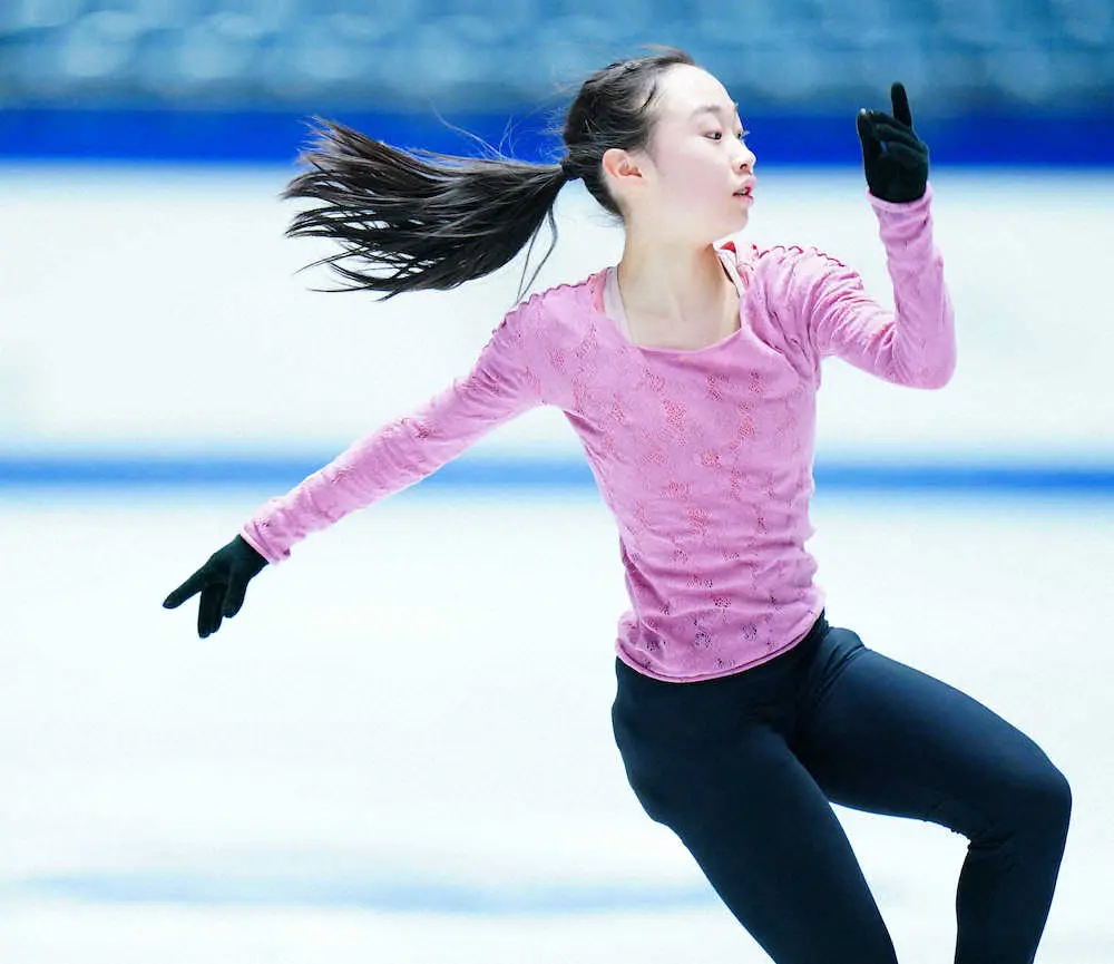 【画像・写真】松生理乃　淡いピンクの衣装で最終調整　女子SPは1番滑走