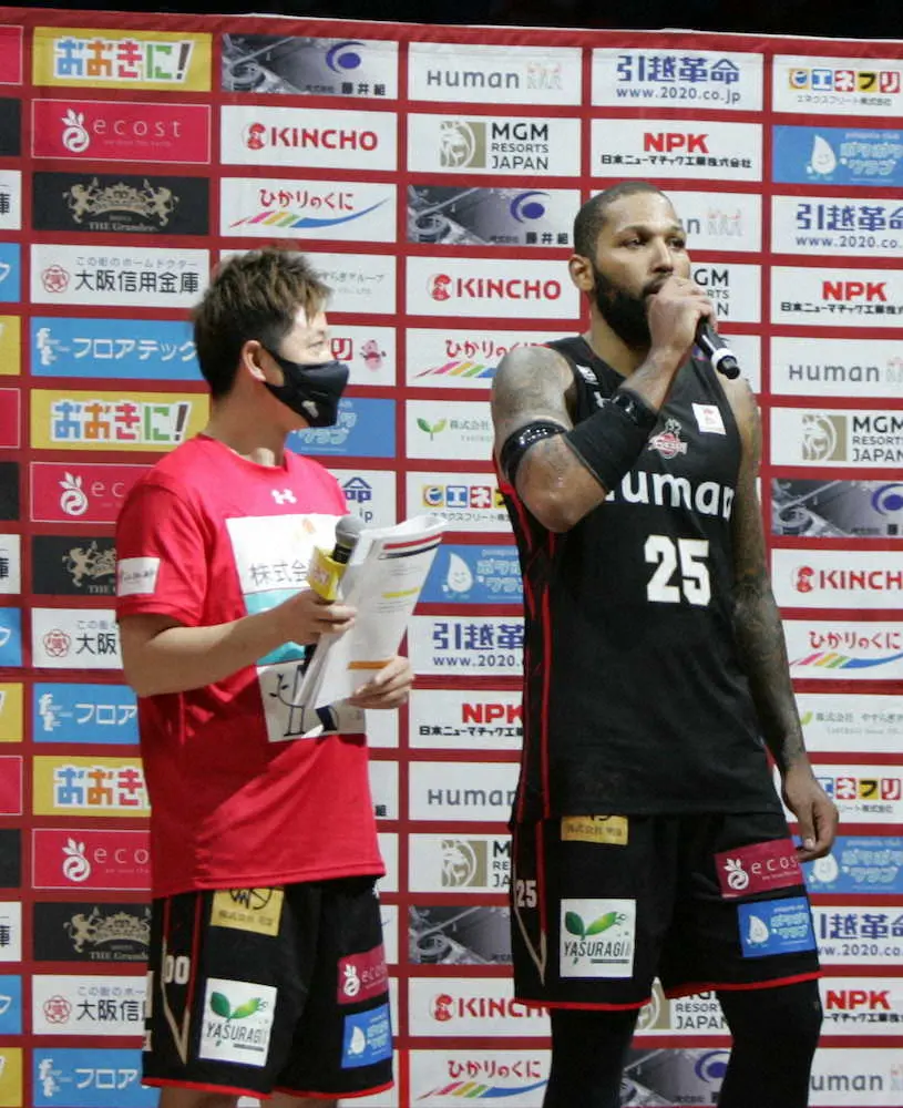 【画像・写真】大阪エヴェッサ　ニュービルの八面六臂の活躍で3連勝　緊急補強ドブラスと強力タッグいけるぞ