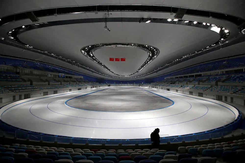 北京冬季五輪でスピードスケートの会場となる「国家スピードスケート館」（ロイター）