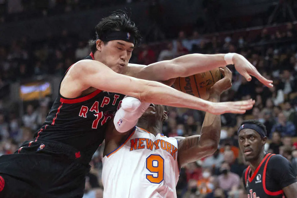 【画像・写真】ラプターズの渡辺が6試合連続で3Pを成功　チームは接戦を制して12勝目