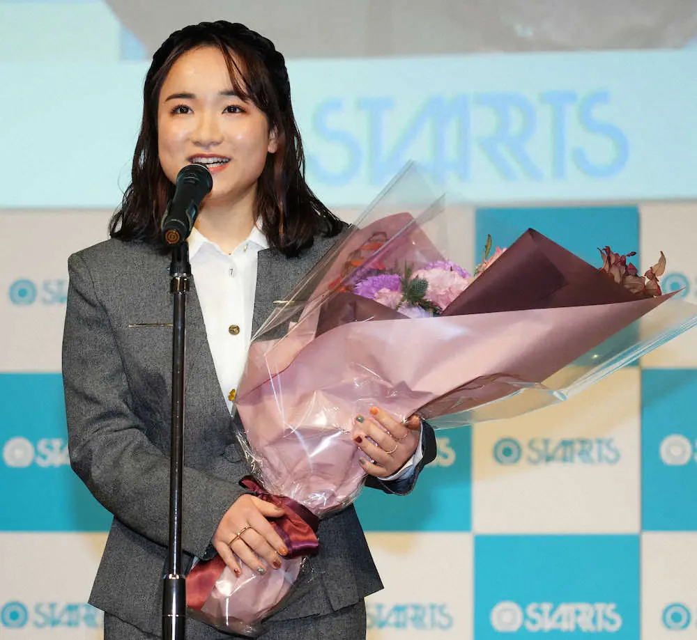 【画像・写真】伊藤美誠　五輪祝勝会で華やか白ワンピ姿披露！「メークアップしたら最高だなと」