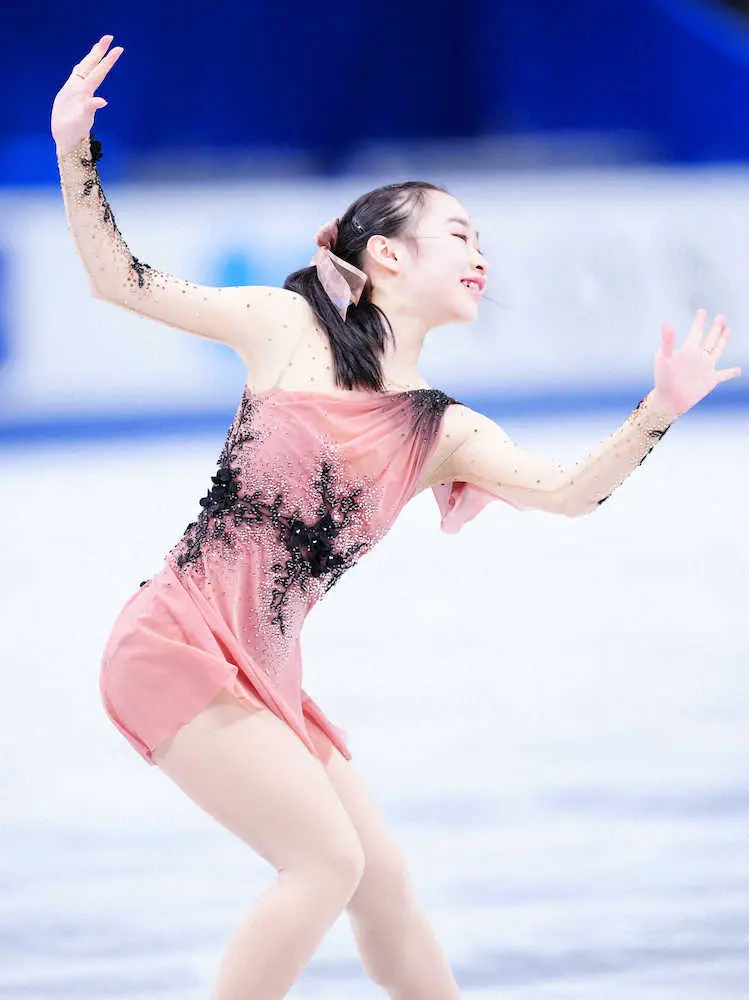 【画像・写真】坂本花織がSP79.23点で首位！笑顔全開のハイスコア　2位は樋口新葉74.66点　フィギュア全日本