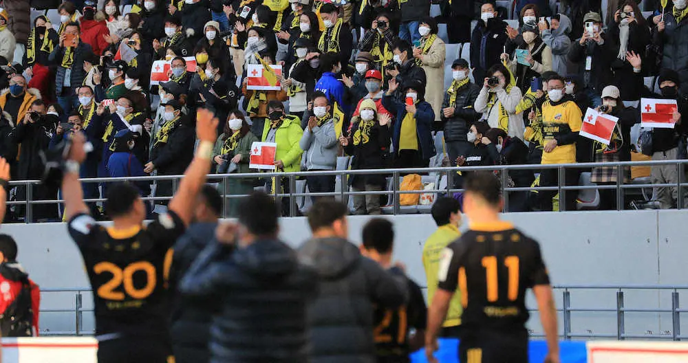 【画像・写真】味の素スタジアムでトンガ国旗掲げられた光景にトヨタのラウタイミ「感謝したい」　リーグワン第2節