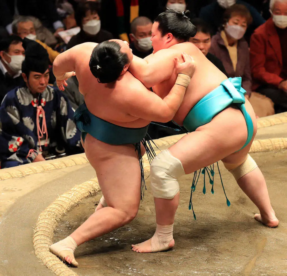 【画像・写真】琴ノ若　10勝に到達「徹底して攻めることができた」