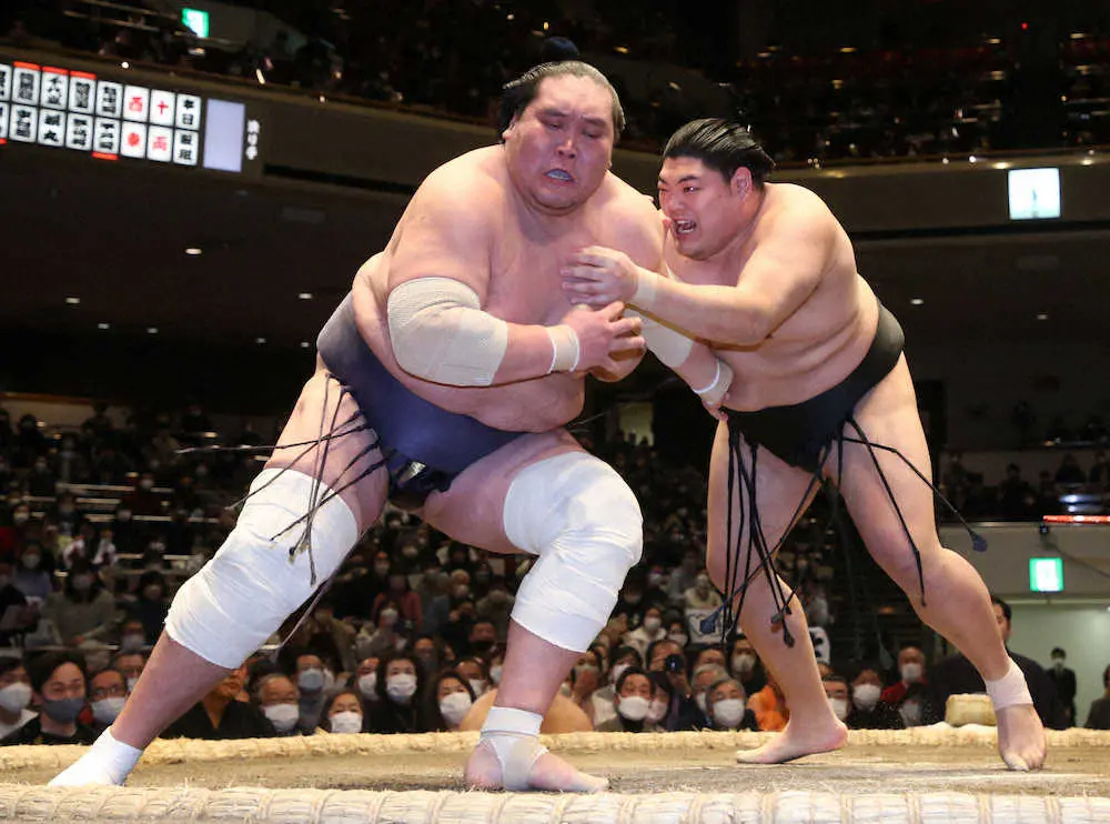 【画像・写真】御嶽海が2敗キープ、優勝争い単独トップで千秋楽へ！照ノ富士は阿炎に敗れてともに3敗、琴ノ若にも可能性