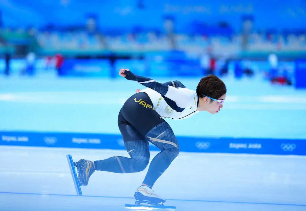 ＜北京五輪・スピードスケート練習＞氷の感触を確かめる小平奈緒（撮影・小海途　良幹）