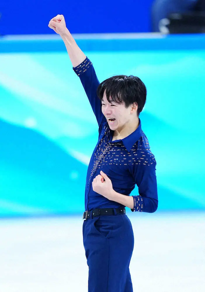 【画像・写真】鍵山SP2位　ノーミスで自己最高更新!“父子鷹”正和コーチとの夢結実へフリーで「全力尽くしたい」