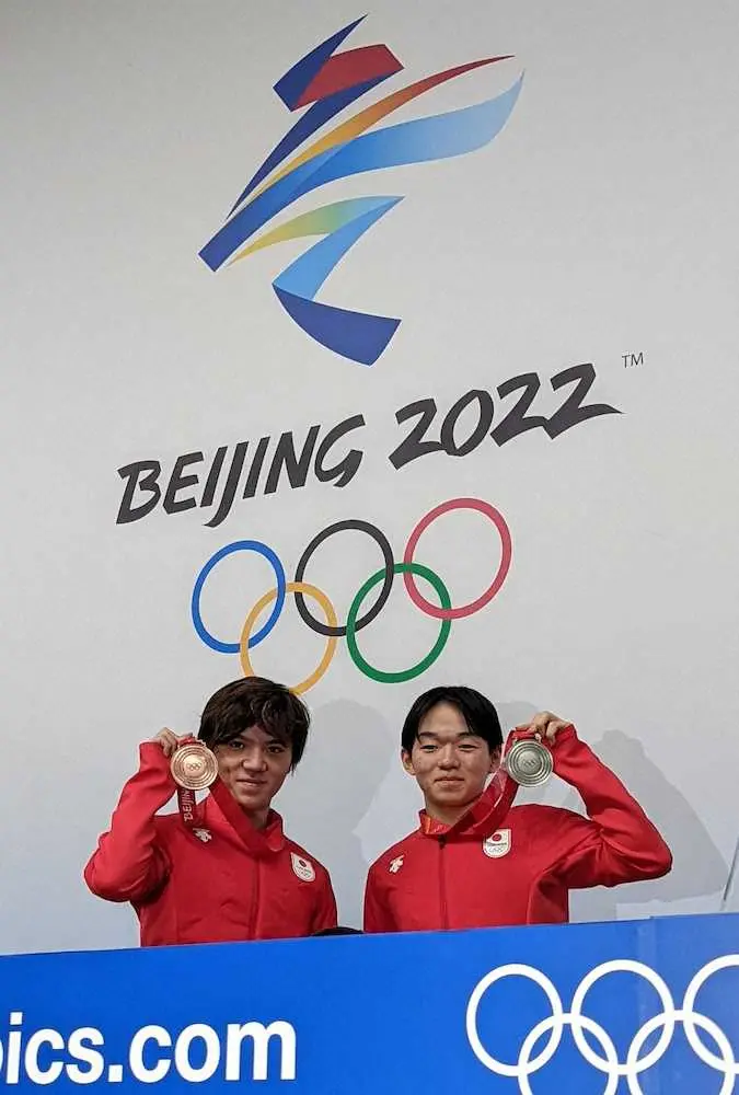 【画像・写真】鍵山優真、宇野昌磨が一夜明け会見「自分を褒めたい」「うれしい」フィギュア男子で銀銅
