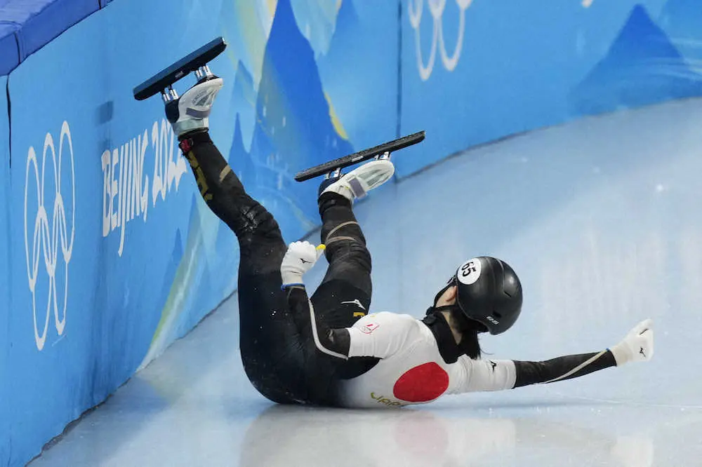 【画像・写真】あぁ無情…ショートトラック女子1000メートル　菊池純はまたも転倒し、準々決勝敗退が決まる