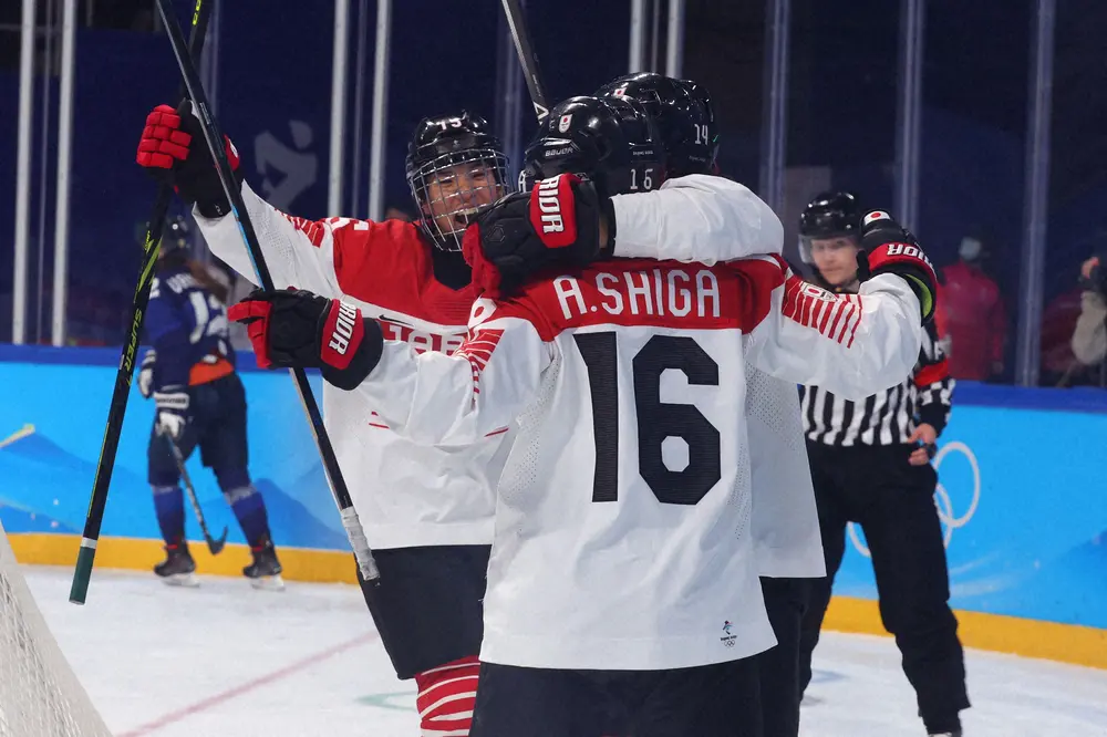 【画像・写真】スマイルジャパン　五輪初の決勝Tは準々決勝敗退…前回銅メダルの強豪フィンランドに1―7完敗
