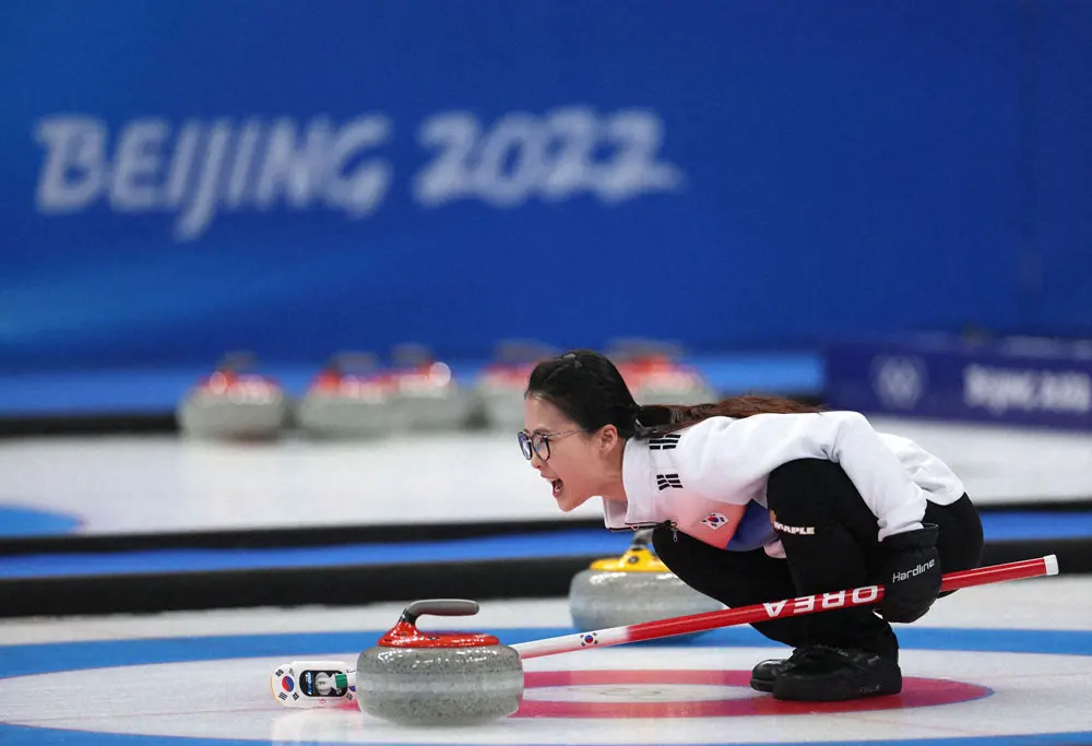 【画像・写真】ロコ・ソラーレの連勝止めた韓国　メガネ先輩が好ショット連発　平昌銀の底力、3勝3敗に