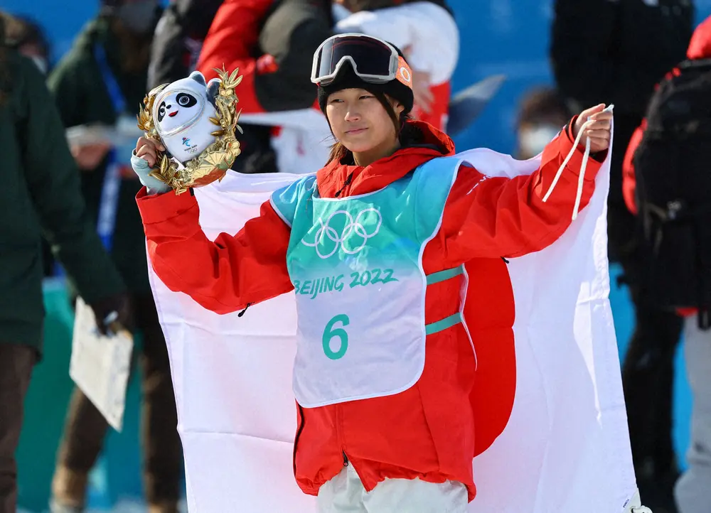 【画像・写真】17歳・村瀬心椛が銅　冬季日本女子最年少「小さい頃からの夢。本当に嬉しい」　礼儀正しい受け答えで感謝
