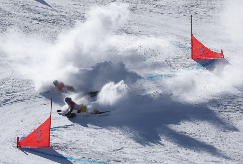【画像・写真】色々あった北京五輪　ウイグル族聖火ランナー　彭帥現る　沙羅の涙　不可解判定…ワリエワ問題は調査中
