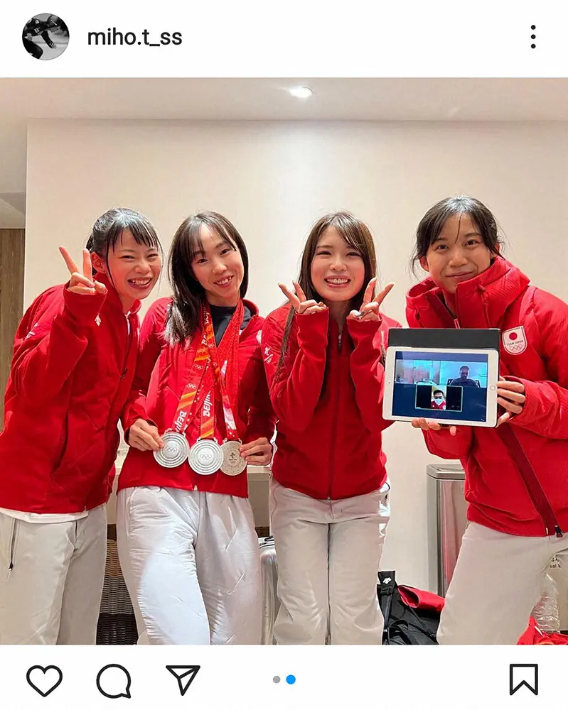【画像・写真】高木美帆　北京五輪「お気に入りの写真」披露　チーム・パシュートの4人で笑顔「誇りに思います」