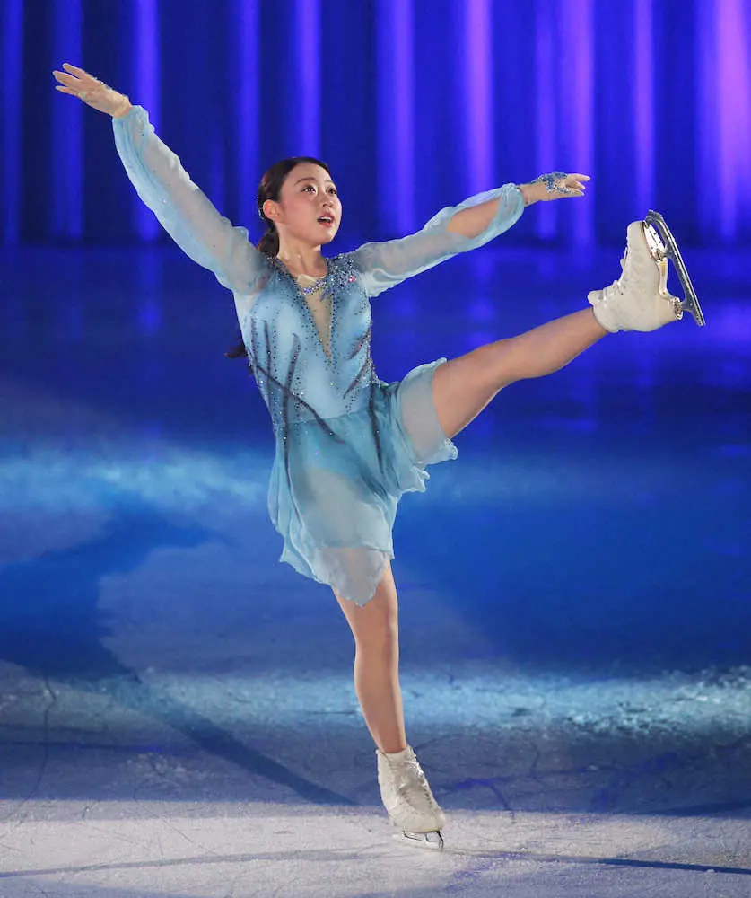 【画像・写真】紀平梨花　昨夏以来の公の場で華麗な滑り披露　26年冬季五輪へ再スタート