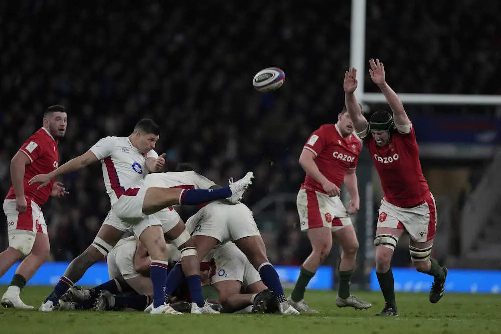 【画像・写真】イングランドのSHベン・ヤングズ（AP）