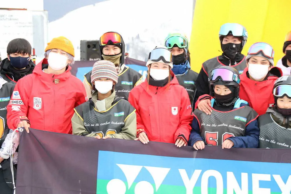 【画像・写真】北京五輪スノボ女子HP銅、冨田せな“メダル効果”で大好物プレゼント