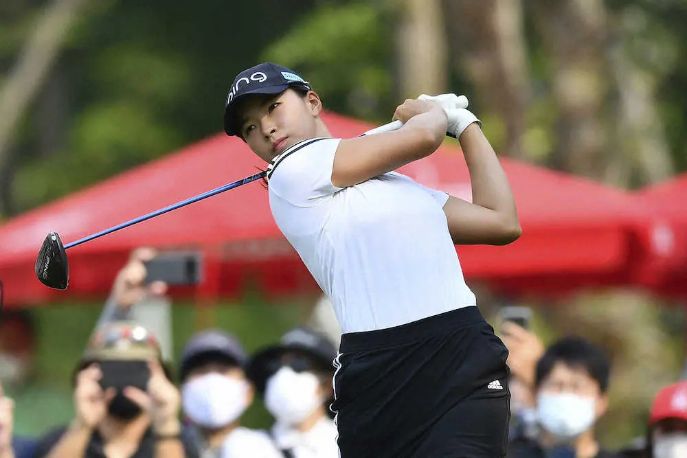 【画像・写真】渋野日向子は67で通算20アンダーの8位「凄く自信になった」20年12月以来のトップ10