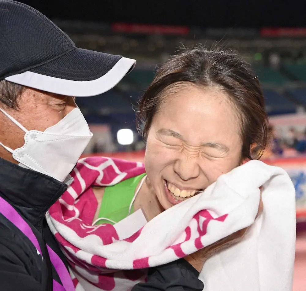 【画像・写真】鈴木優花「とにかくもがいた」マラソン日本学生新記録　来月から第一生命「パリ五輪でメダル」