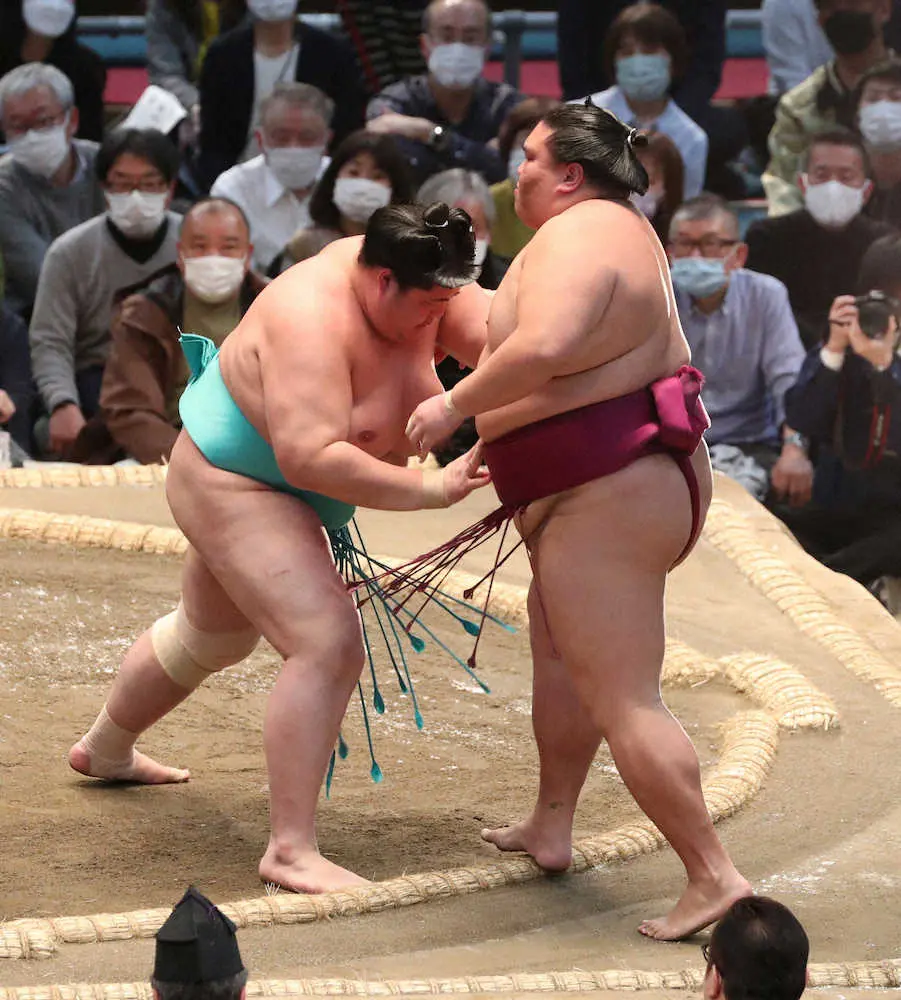 【画像・写真】琴ノ若　御嶽海下し連日の大関撃破でV望み「ぶれずにできている」
