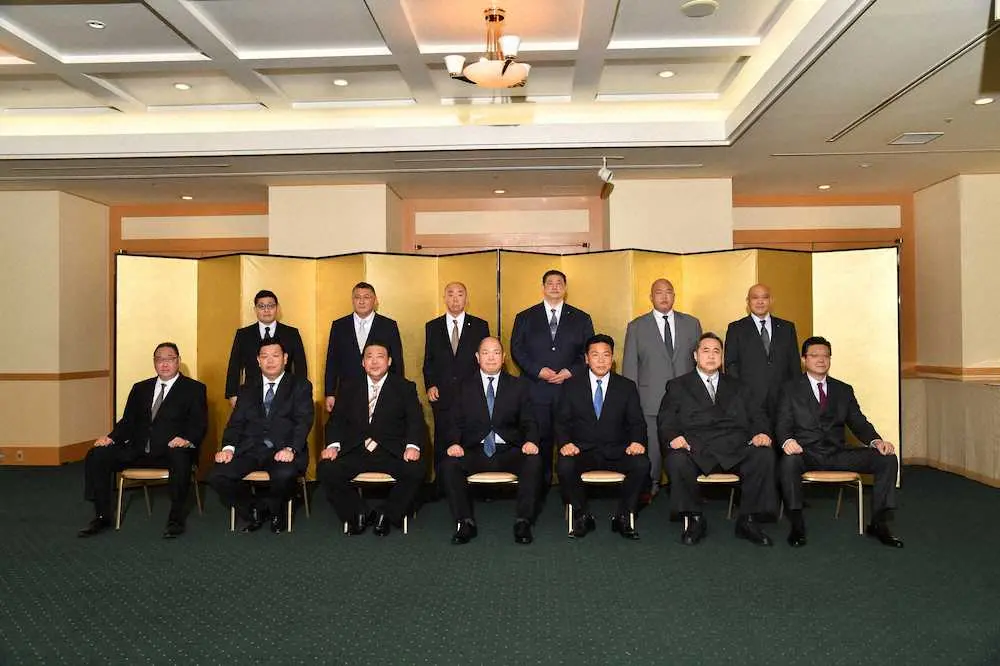 【画像・写真】陸奥親方　協会No・2の事業部長就任、二所ノ関親方が審判部入り