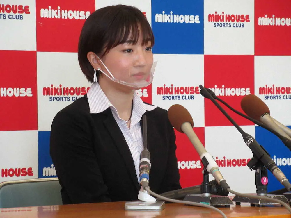 【画像・写真】体操・寺本明日香、引退理由は「足が限界だった」　会見開き「今は清々しい気持ち」