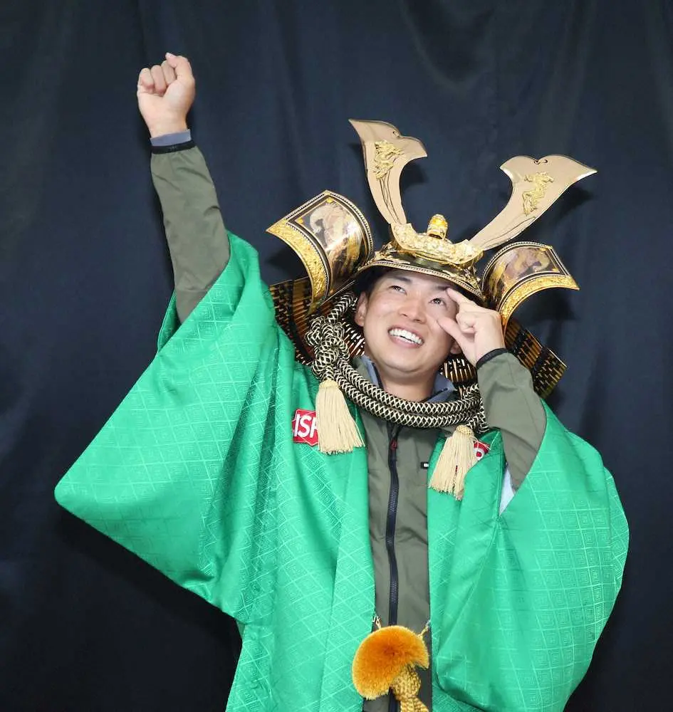 【画像・写真】男子ゴルフ界一の新日ファン・桂川　2週連続“内藤ポーズ”誓う「もっと堂々とやれたら」