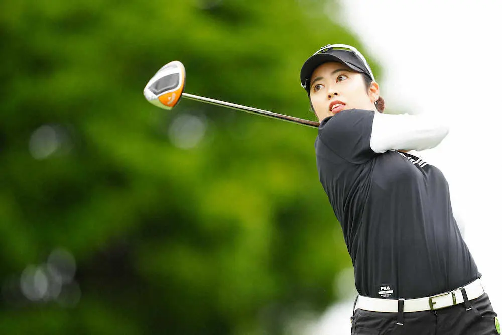 【画像・写真】天本ハルカ　2差3位発進、23歳ルーキーが狙う3週連続黄金世代初V「前半100％、後半耐えられた」