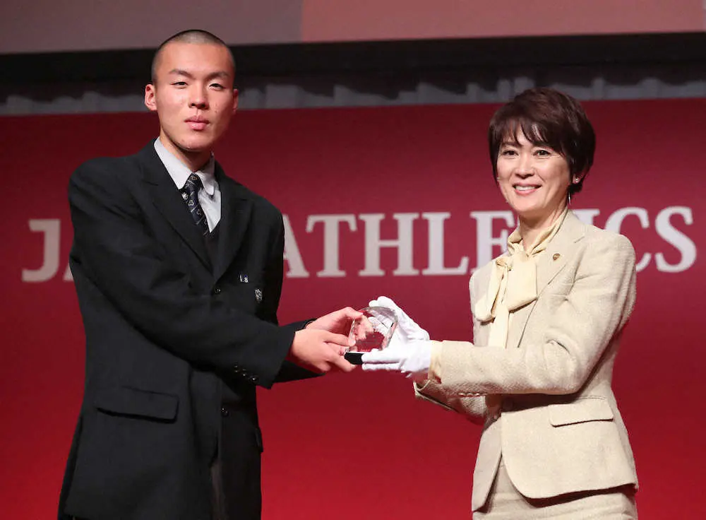 【画像・写真】【陸上】駒大のスーパールーキー佐藤圭汰が快走　5000ｍでU-20日本新13分22秒91