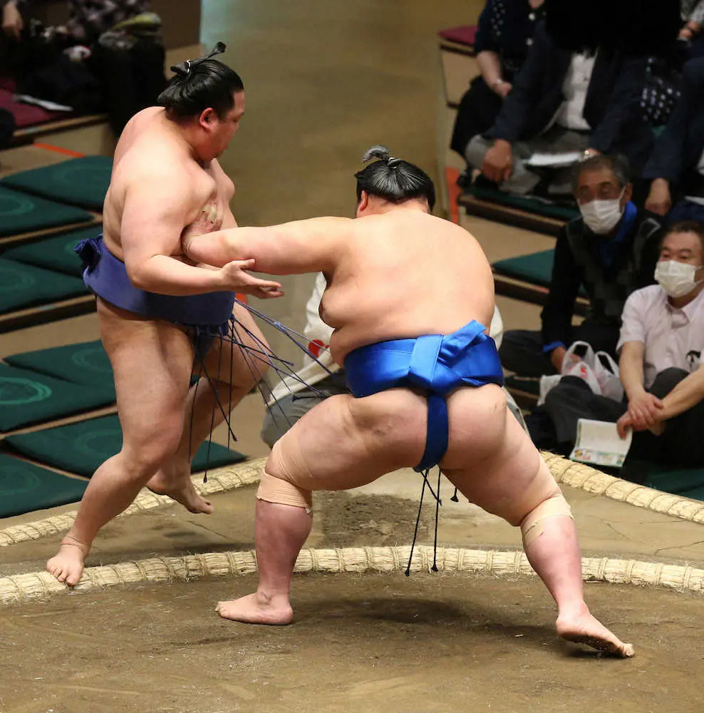 【画像・写真】新十両・栃丸2勝目　会心の出足「良い相撲取れました」