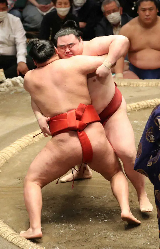 【画像・写真】隆の勝　8連勝で単独首位！V争いより三役復帰へ「こだわってやってます」