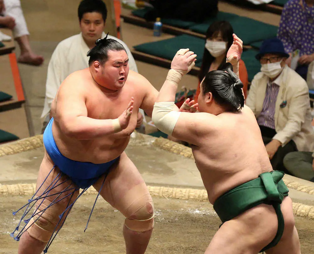 【画像・写真】新十両・栃丸「攻める気持ち」で勝ち越し王手　「相手をしっかり見て足で攻めていけた」