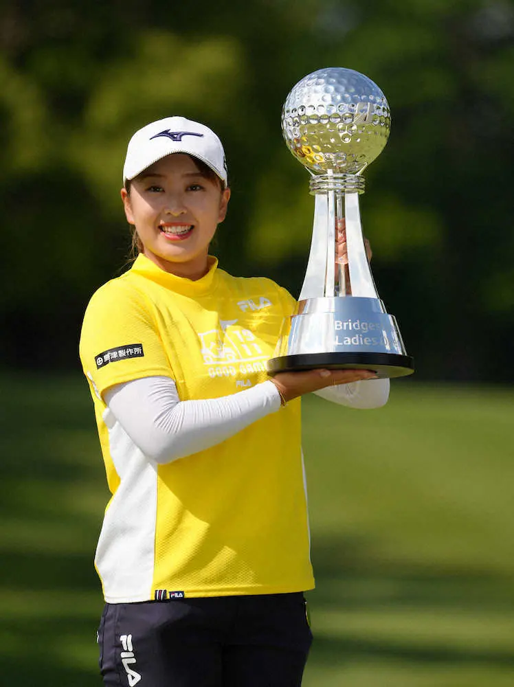 【画像・写真】西郷がツアー最速で年間5勝目到達　師匠ジャンボの助言を胸に「最後まで自分を信じて良かった」