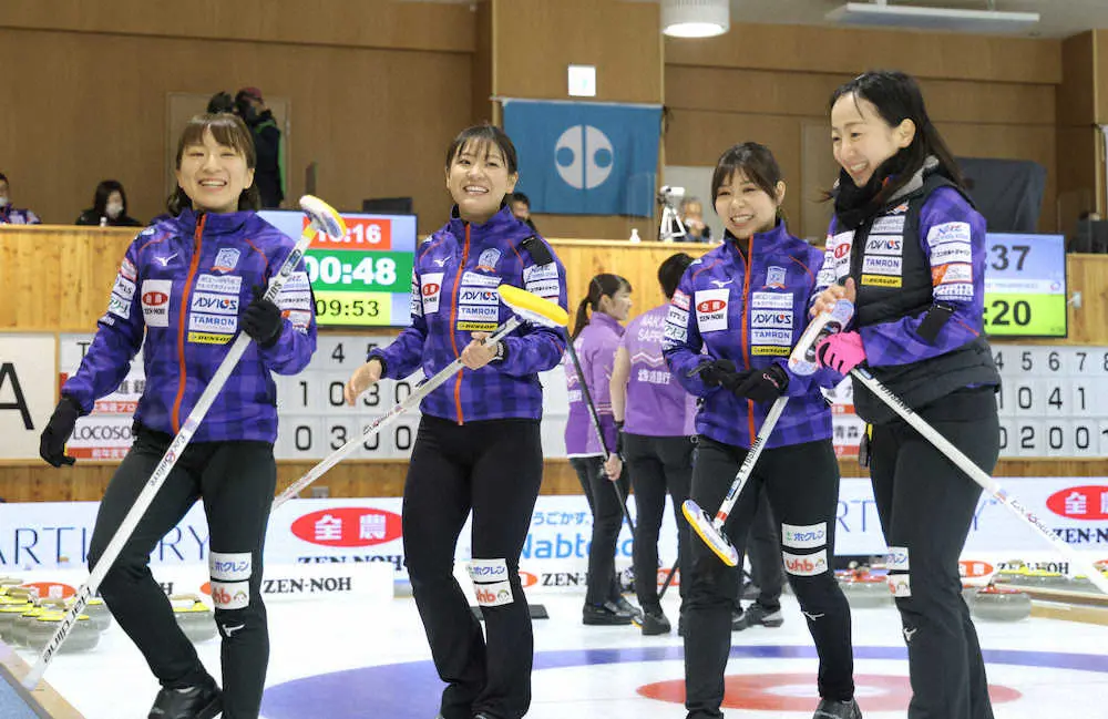 【画像・写真】ロコ・ソラーレが決勝トーナメント進出　フィロシーク青森には苦戦　鈴木夕湖「前半は良かったけど…」