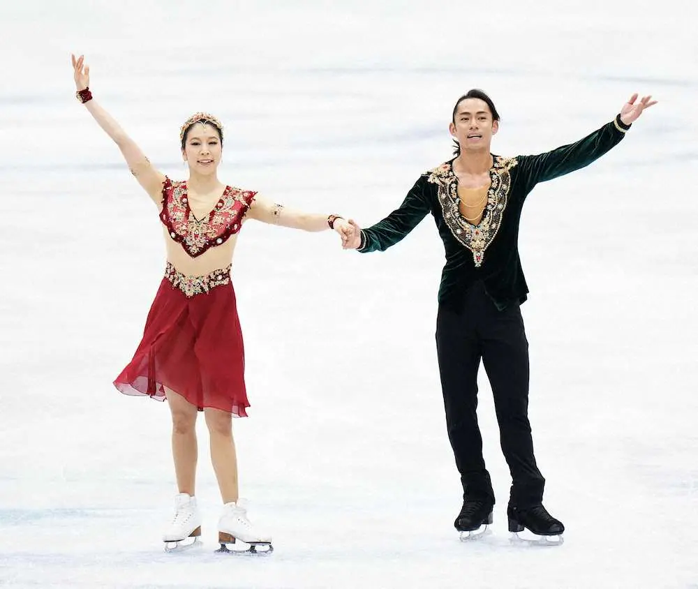 【画像・写真】現役続行表明のアイスダンス・村元哉中、高橋大輔組　「かなだいの新しい世界を早く披露したい」